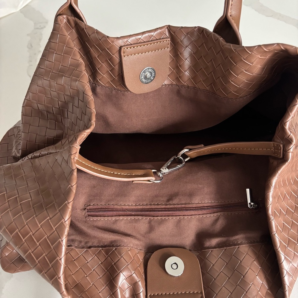 Woven Leather Tote Bag in Brown - Picture 3 of 5